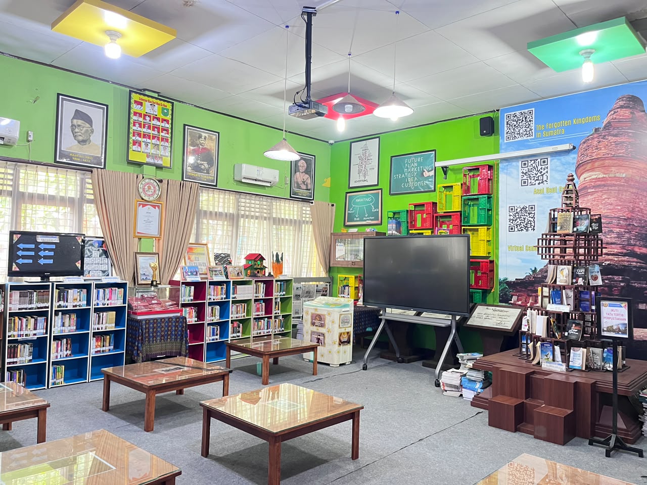 Gedung Perpustakaan M. Zein